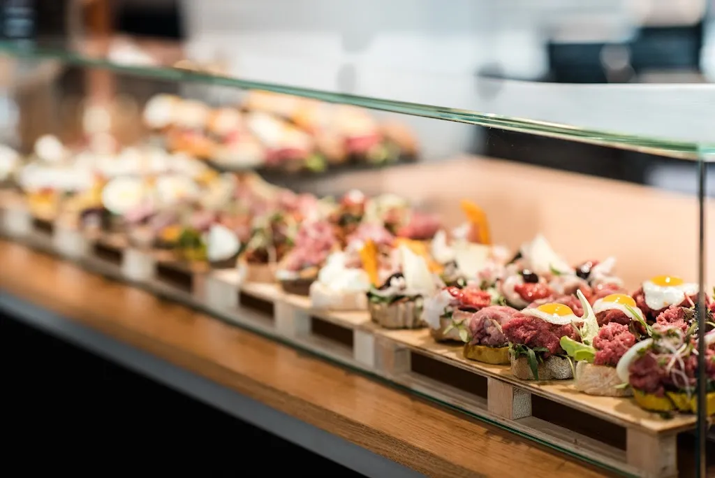 Cicchetteria A na’ certa_Mira Taglio_slider_image_2