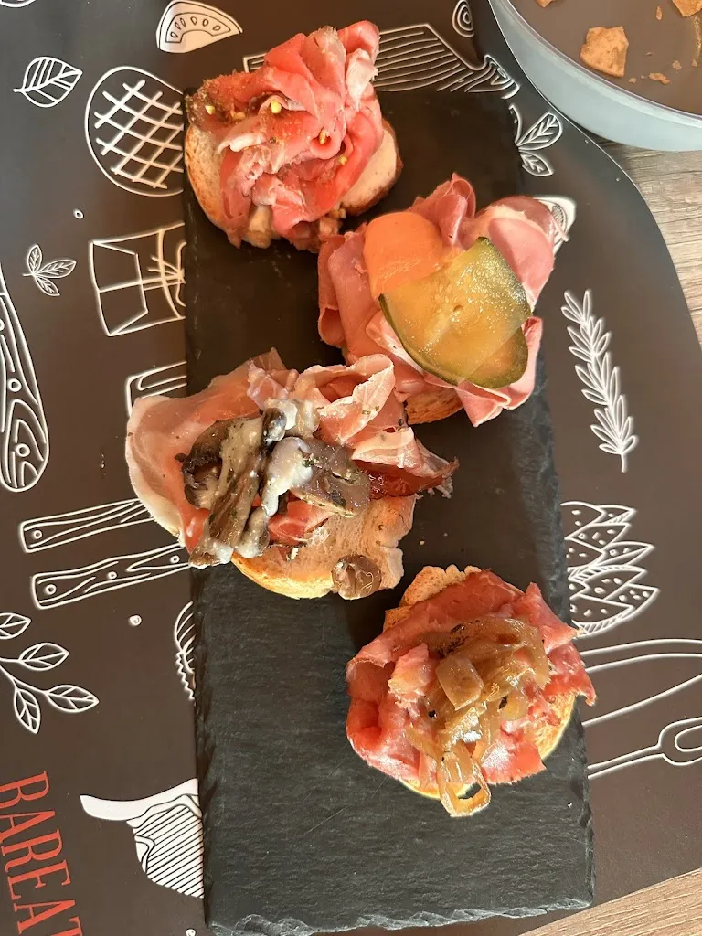 Cicchetteria A na’ certa_Mira Taglio_slider_image_3