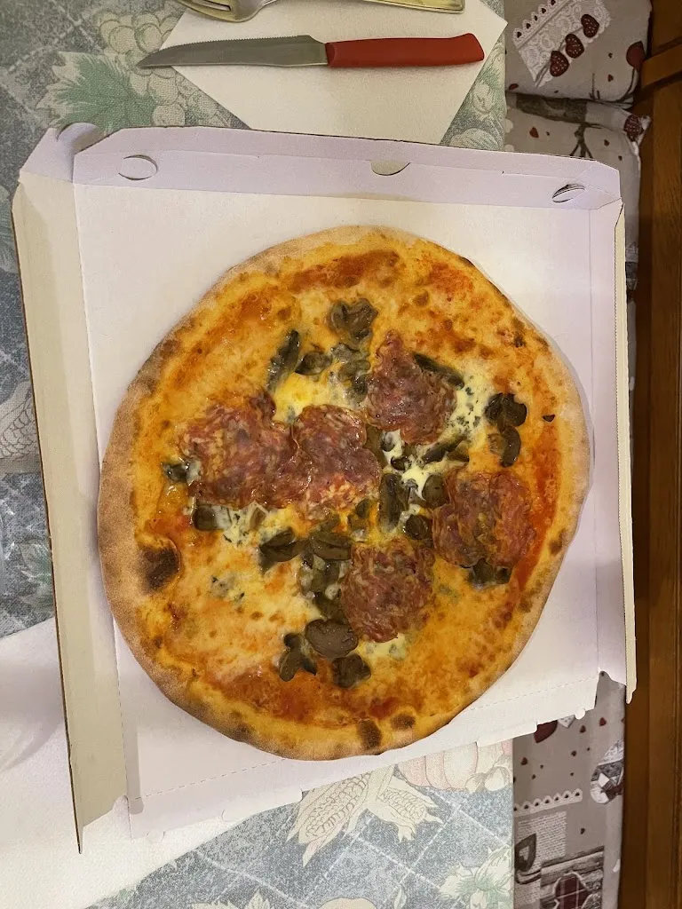 Pizza Sprint_Mira Taglio_slider_image_1