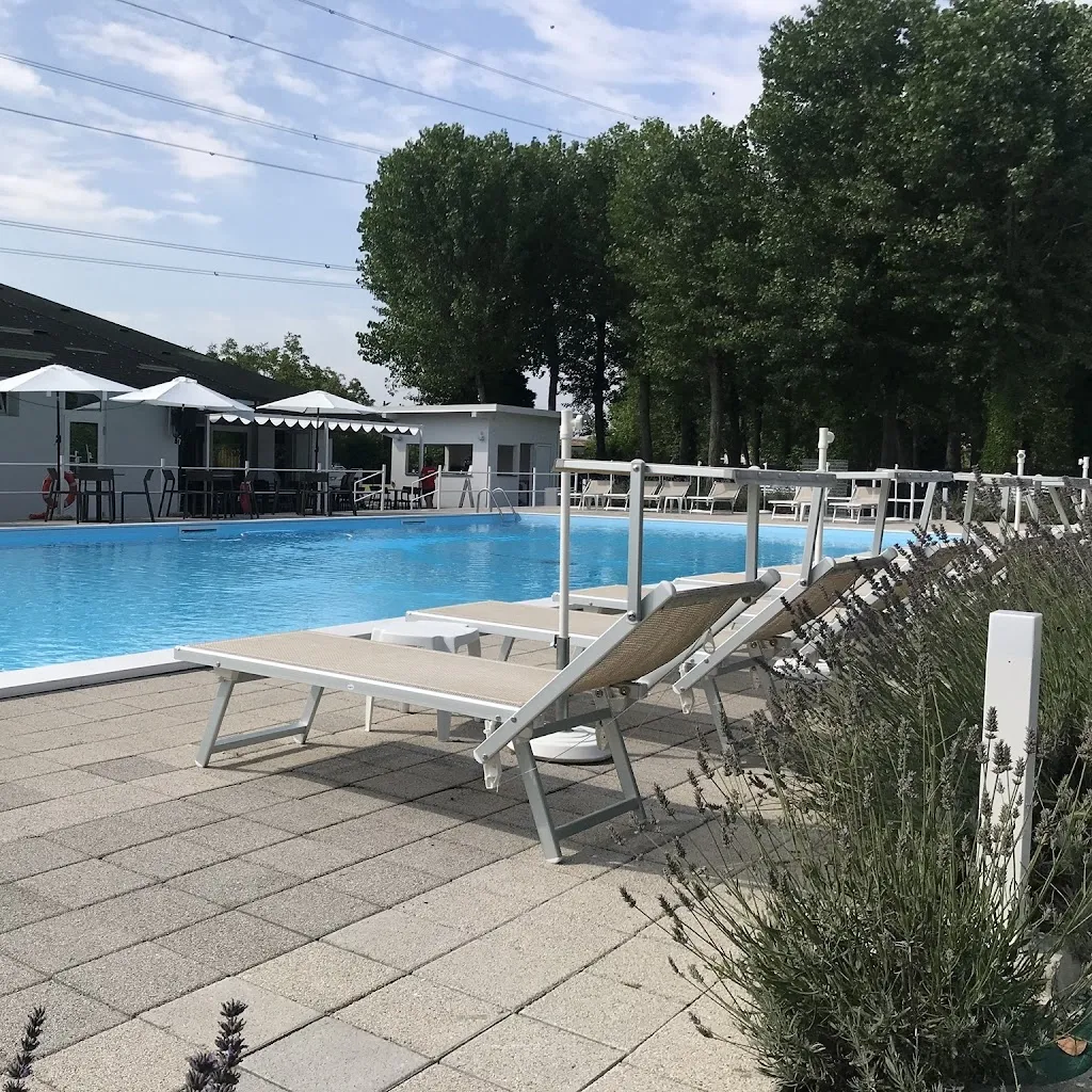 NET Riviera Sport Village restaurant in Mira Taglio