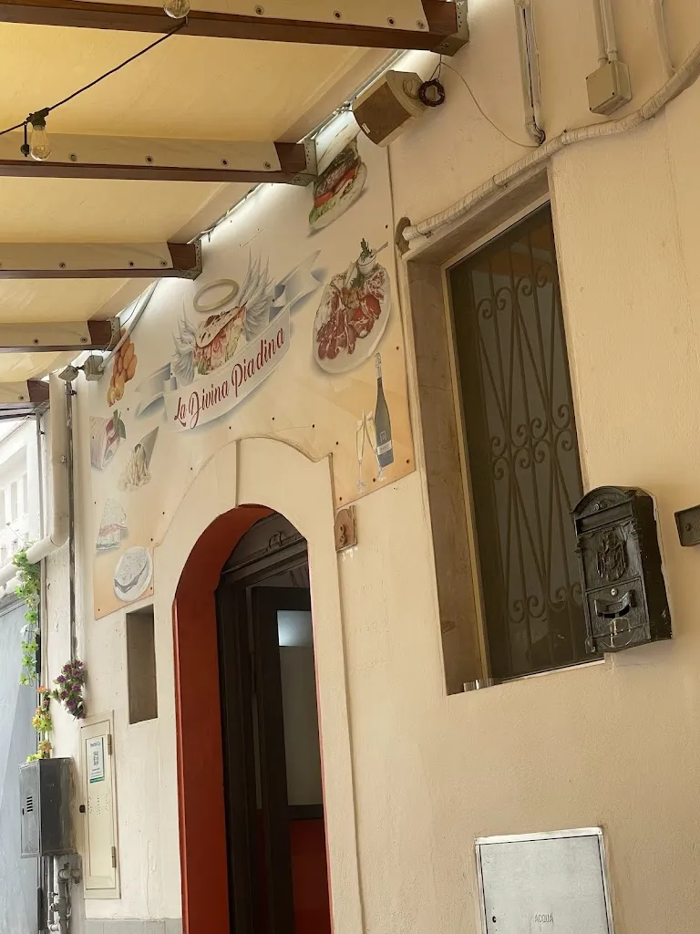 Massimo_La Divina Piadina_Peschici_review