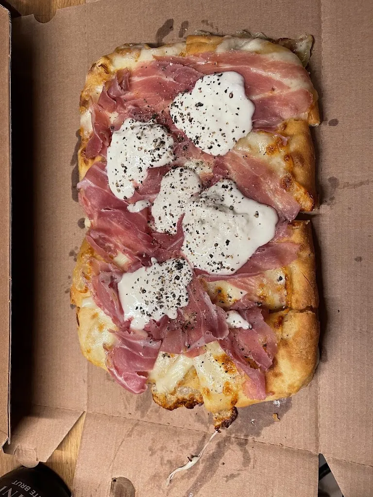 Camping girl_Hotel Fracanzana_Montebello Vicentino_review