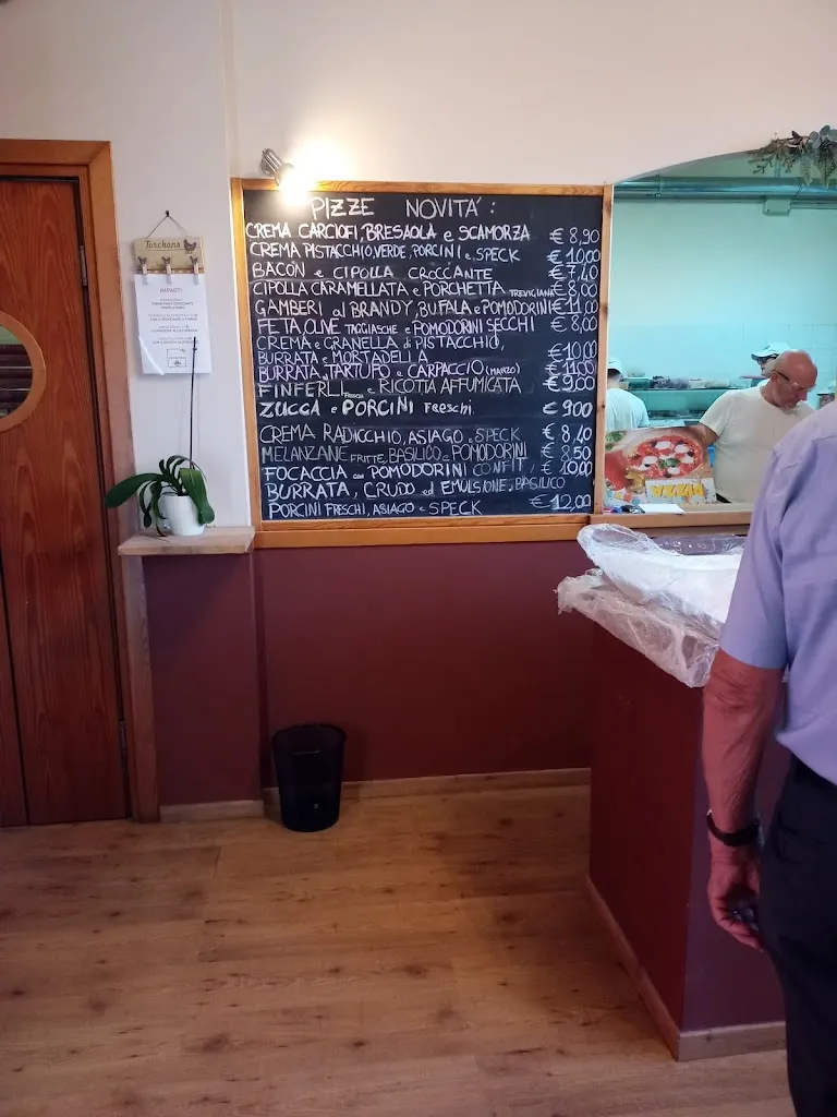 Pizza d'Asporto Ca' Nostra_Montebello Vicentino_slider_image_2