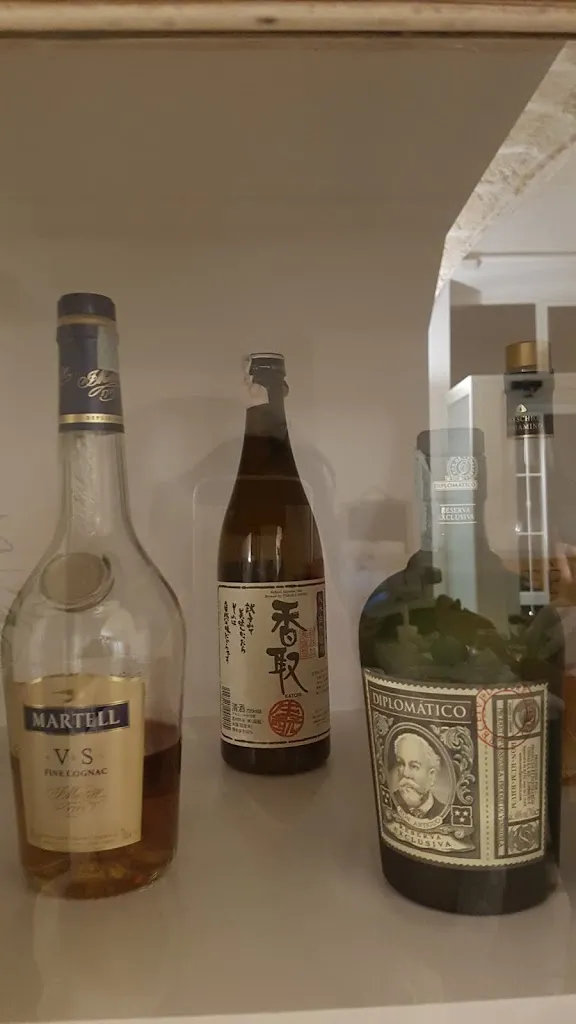 Enrico M.G._Essenza_Provincia di Brindisi_review