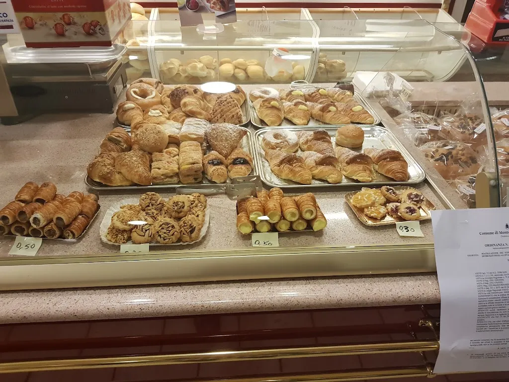 Panificio Pizzeria Al Taglio di Bernardi Mirco Snc_Montebello Vicentino_slider_image_3