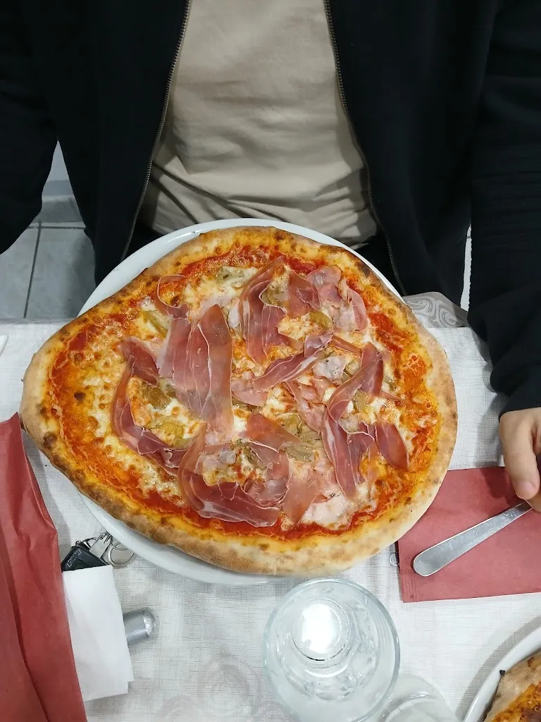 Isabella Grimaldi_Ristorante pizzeria Antico Forno_Montecchio Maggiore-Alte Ceccato_review