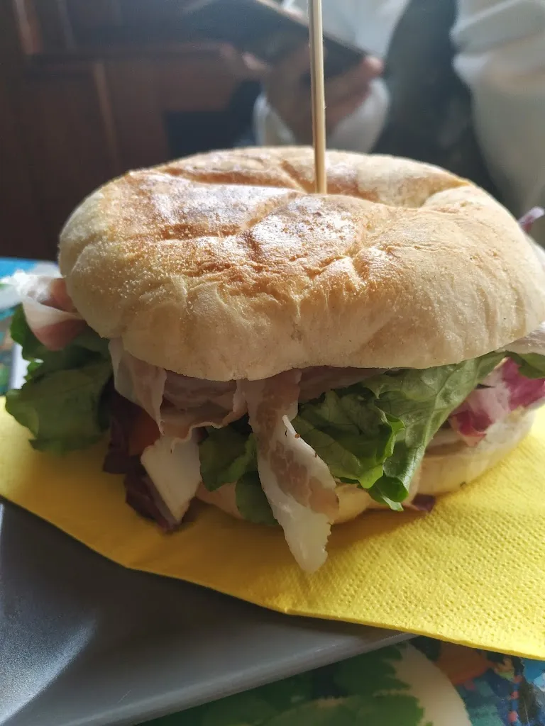 Menu_Here by sandro_Montagnana_image_2