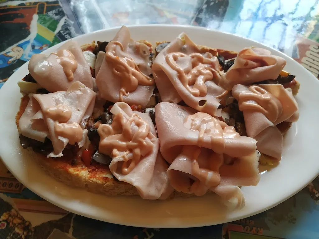 Menu_Here by sandro_Montagnana_image_8