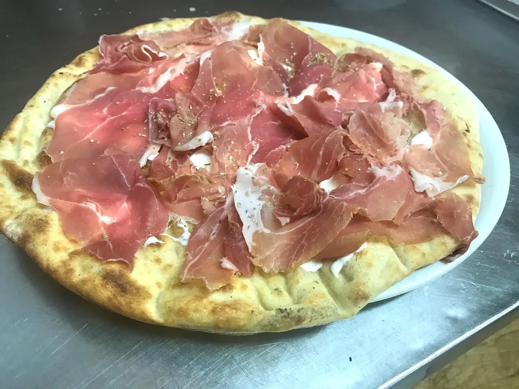 PIZZAMANIA PIZZE D’ASPORTO con SERVIZIO a DOMICILIO_Montagnana_slider_image_2