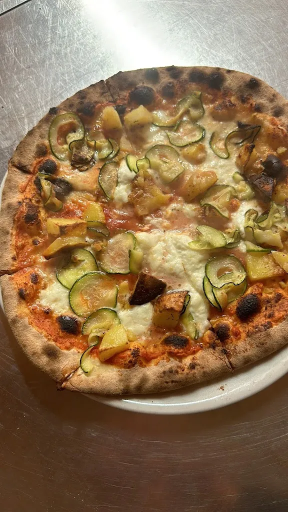 PIZZAMANIA PIZZE D’ASPORTO con SERVIZIO a DOMICILIO_Montagnana_slider_image_3