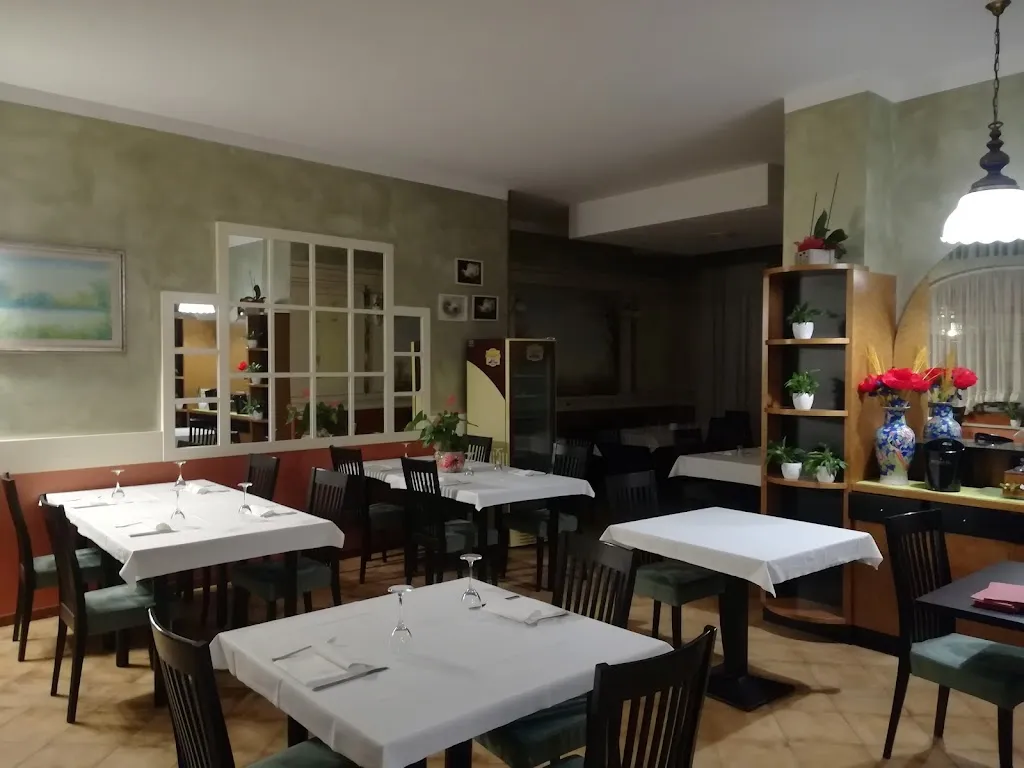 Antica Pizzeria e Trattoria Monterotondo restaurant in Montecchio Precalcino