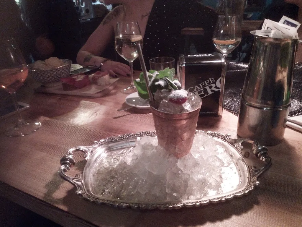 NONIN - Avenue Bar_Montecchio Precalcino_slider_image_3