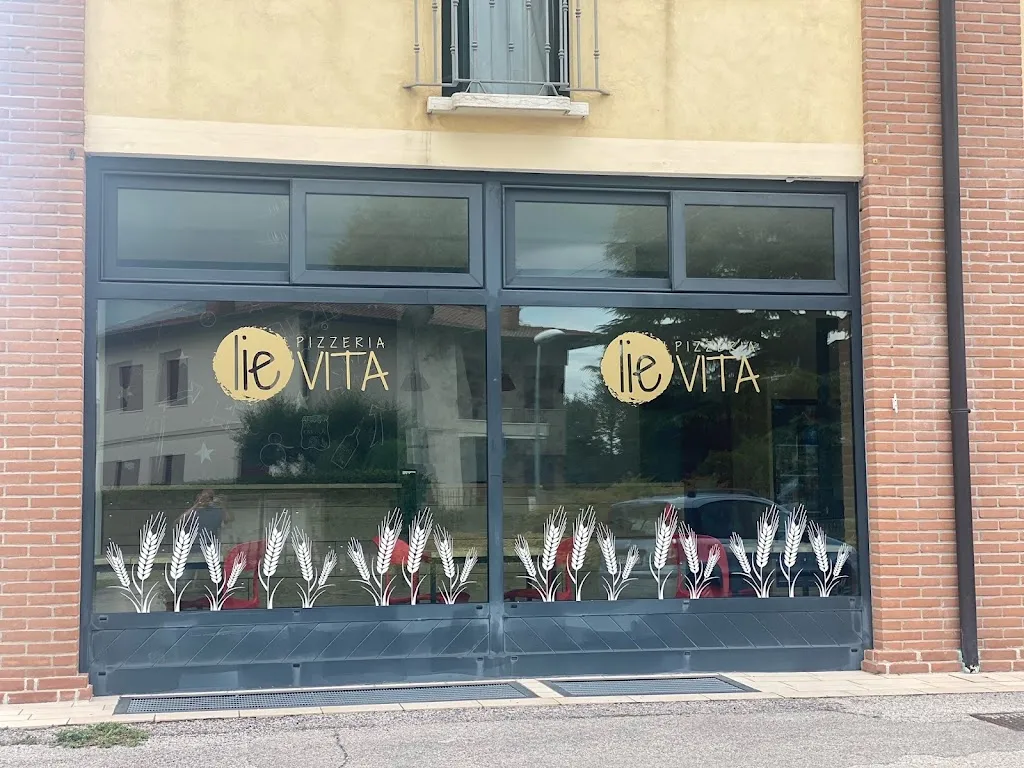 Pizzeria lieVITA restaurant in Montecchio Precalcino