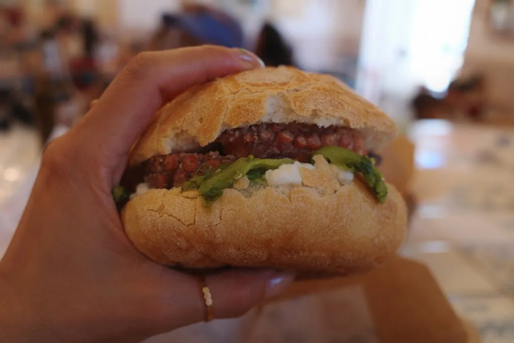 Khue Le_Pescaria_Polignano a Mare_review