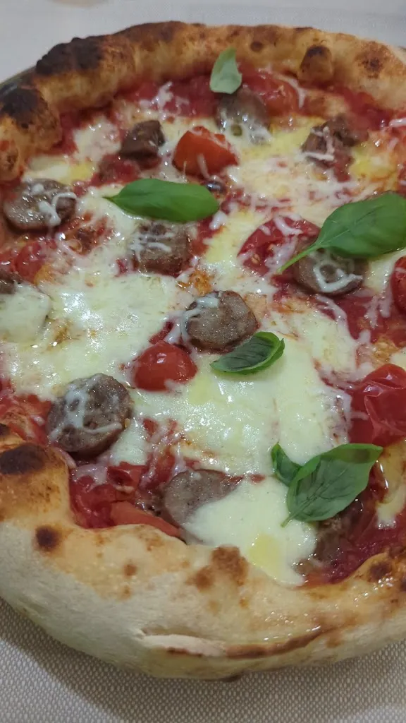 Pizzeria Catello_Monticello Conte Otto_slider_image_2