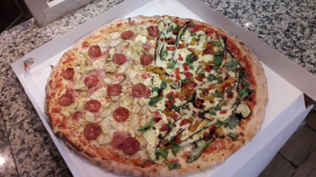 Pizzeria la Margherita da Mimmo_Monticello Conte Otto_slider_image_2