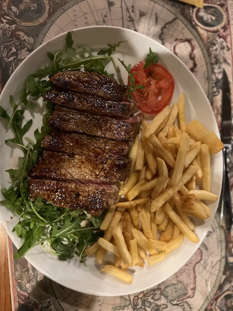 Estefanía Vargas Esparza_La Stiva_Mosnigo_review