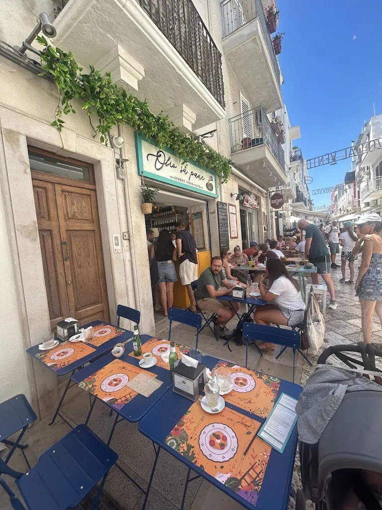 Charlie D_Olio su pane_Polignano a Mare_recensione