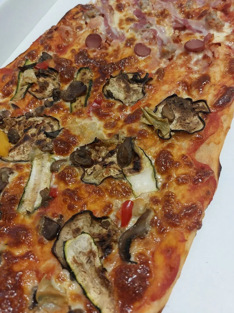 Pizzeria al taglio doppio zero_Mozzecane_slider_image_2