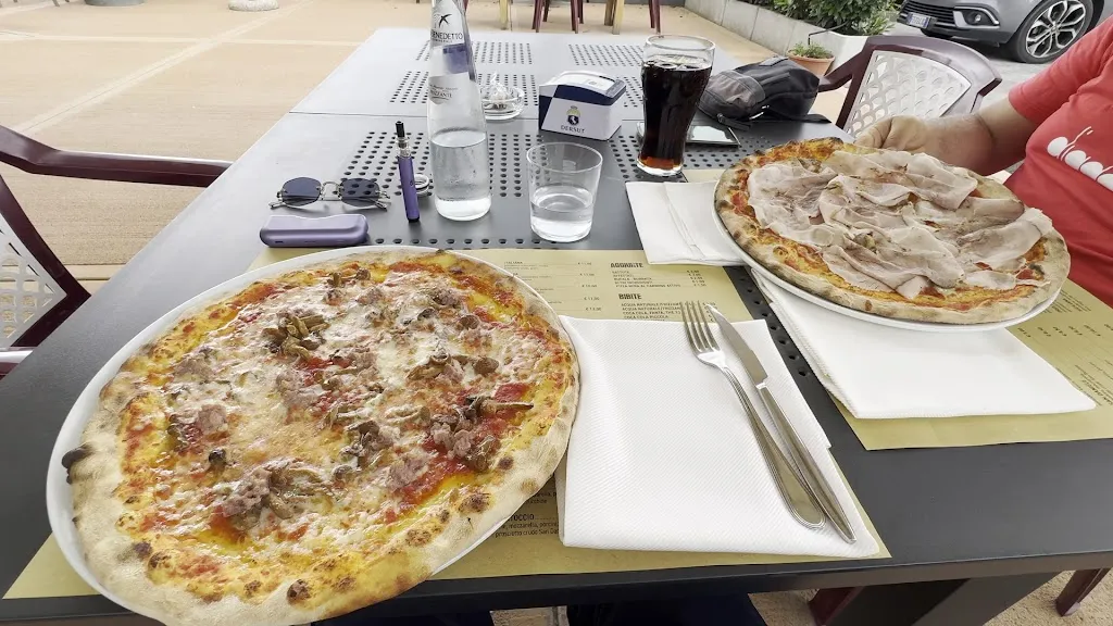 Bar Ristorante Pizzeria Rettavia_Musano_slider_image_2