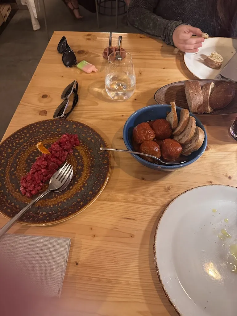 theo fontaine_Leo's Braci d'Autore_Polignano a Mare_recensione