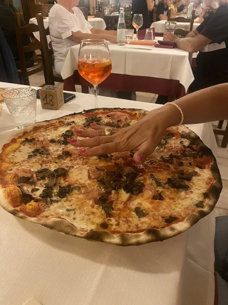 Yoanna Borisova_Pizzeria Ristorante Servii e Riverii_Montebelluna_recensione