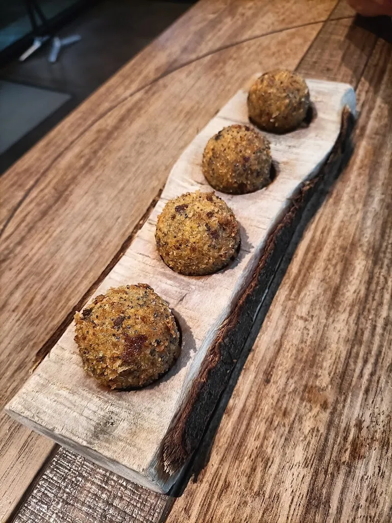 Audrey Tolentino_Nidaba 1982_Montebelluna_review