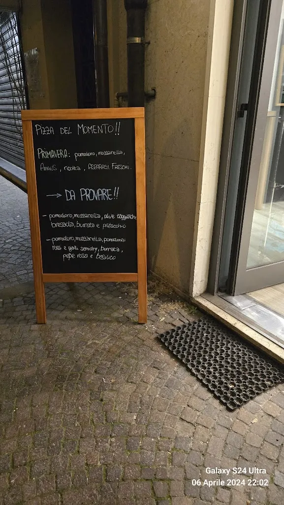 Avdi Neziraj_Pizzeria d’asporto iDomi_Montebelluna_recensione