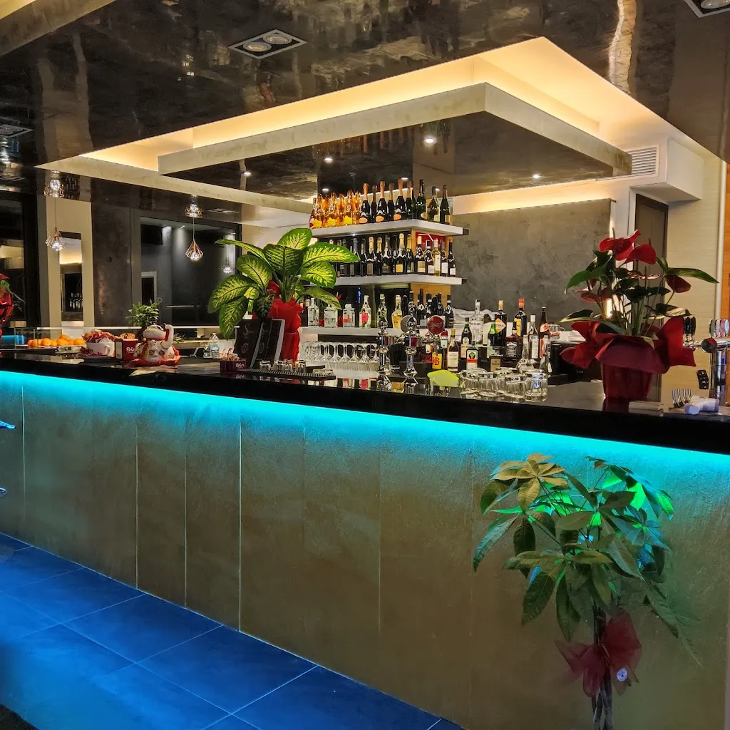 Salmon Rise Sushi | Montebelluna restaurant in Montebelluna