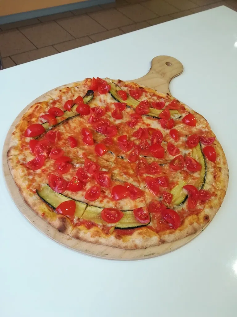 Pizzeria Edy di Hasani Rajmonda_Montebelluna_slider_image_2