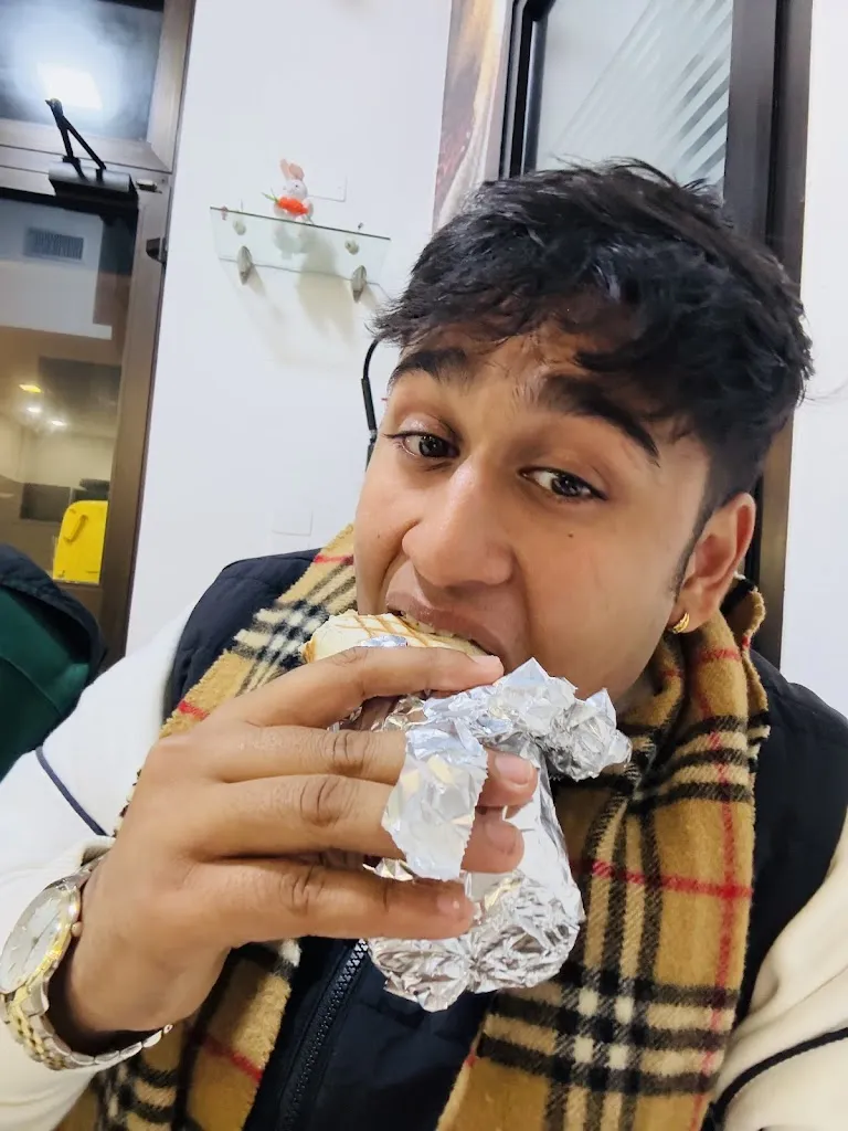 Avinesh Saini_The kebabs_Montebelluna_avis