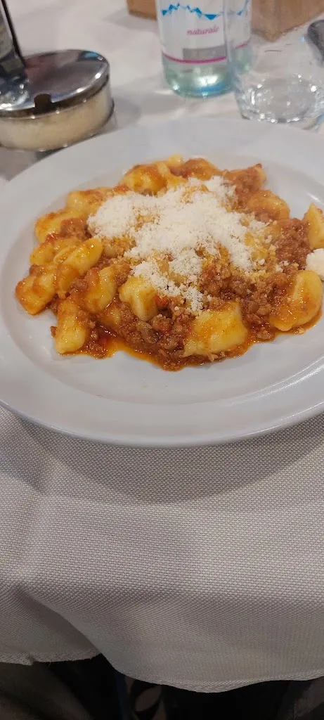 Luca “Pedro” Pedroni_Trattoria Pizzeria Lilly_Nogara_review