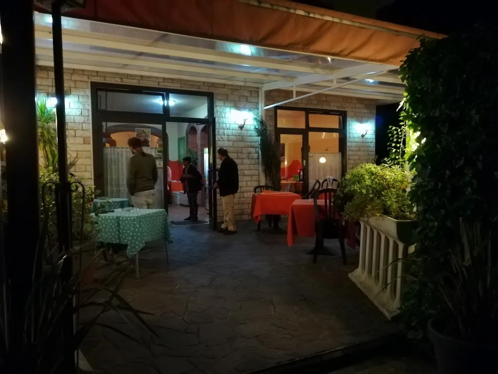 La MAGA Pizzeria da Asporto restaurant in Nogara