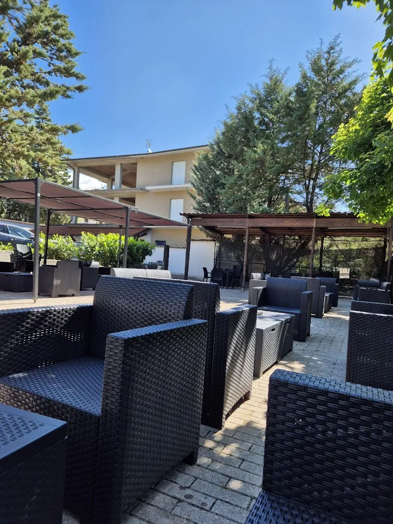 Los Fumo's Hermanos Bar restaurant in Celano