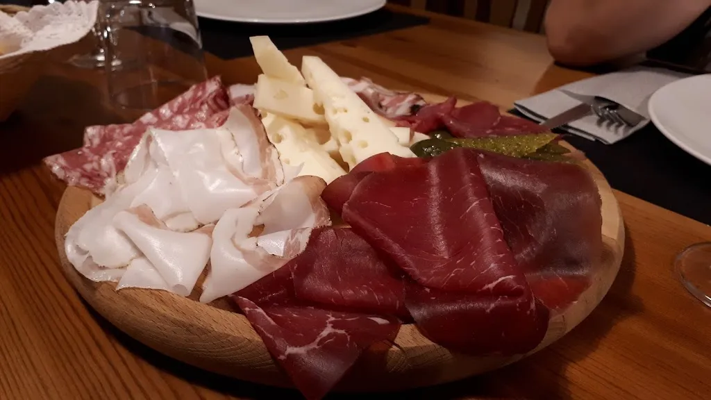 Enrico Corato_Rifugio Monte Faldo_Nogarole Vicentino_review