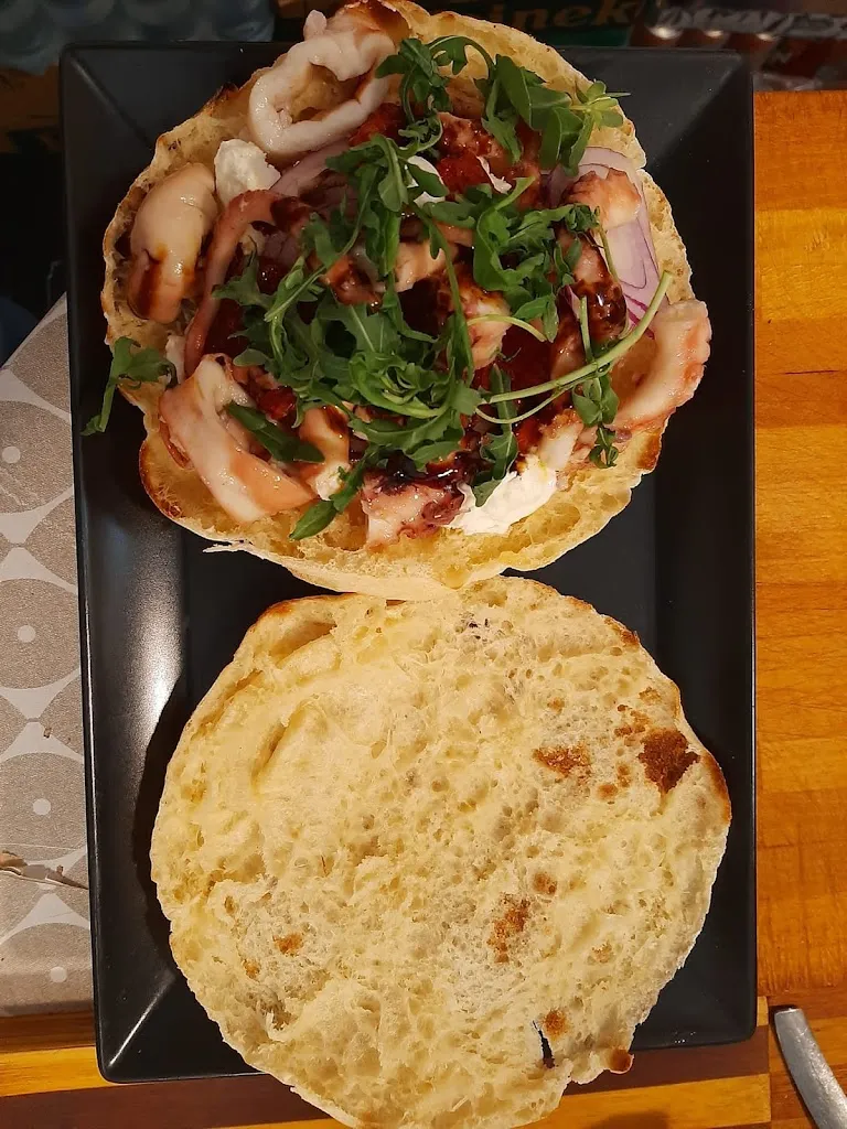 Bontà sotto l'arco_Polignano a Mare_slider_image_2