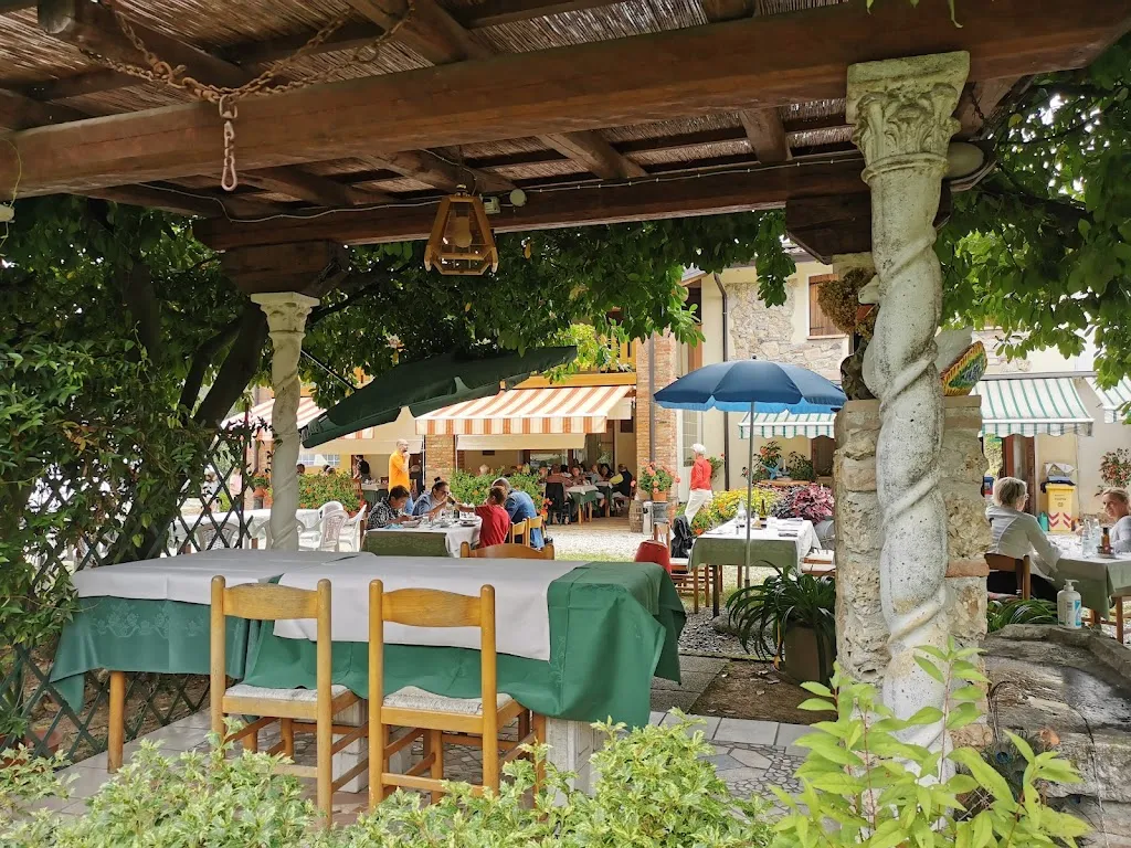 Agriturismo Della Bella restaurant in Nervesa della Battaglia