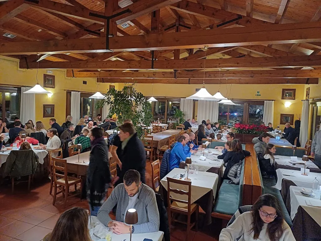 Pizzeria Ristorante Al Tiglio  restaurant in Nervesa della Battaglia