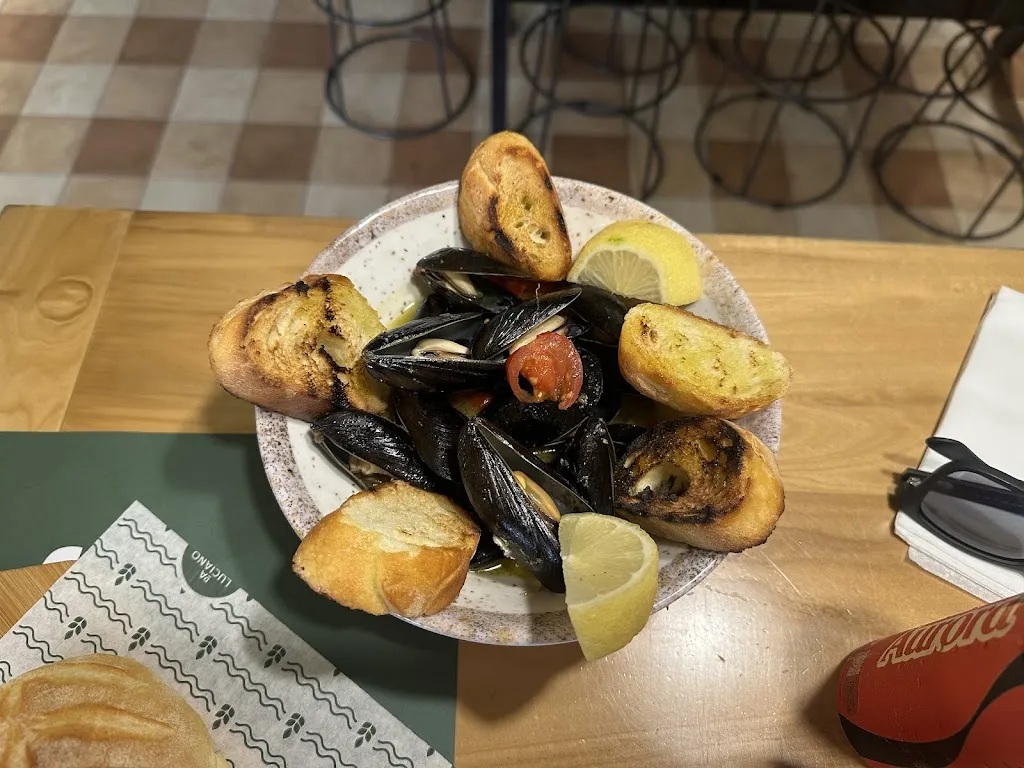 Salma Rizwana_DA LUCIANO - La Puglia dentro_Polignano a Mare_review