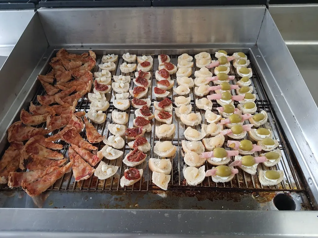 Bar Insomnia Cafe'_Orgiano_slider_image_2