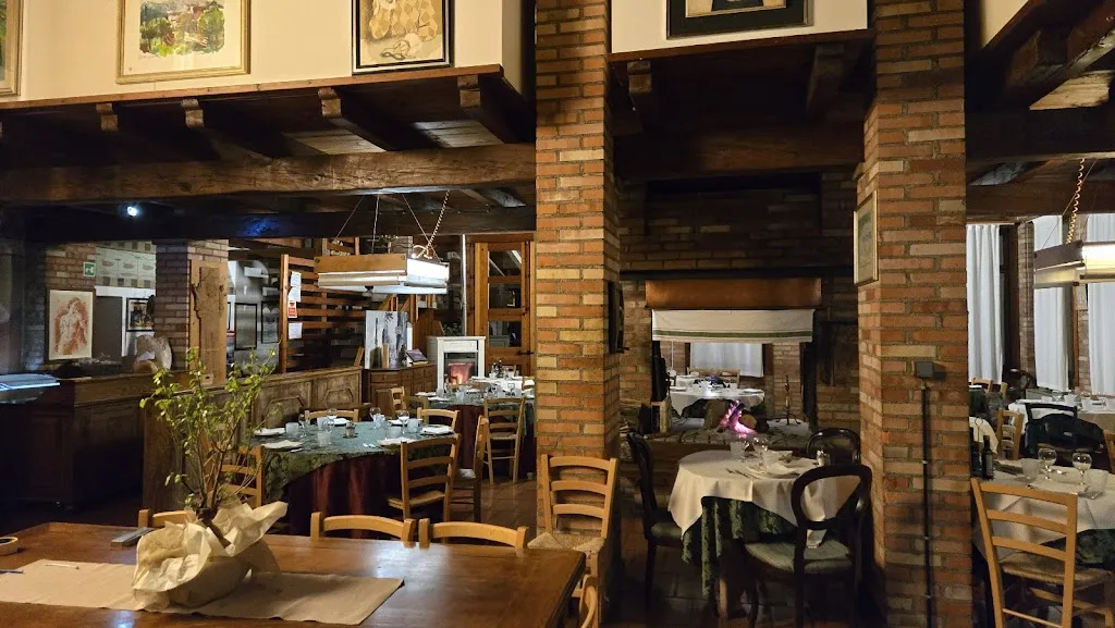 Trattoria Dai Fruts restaurant in Paderno del Grappa