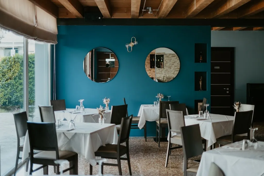 Mome_Ospedaletto Euganeo_slider_image_1