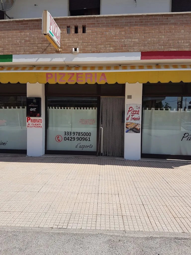 Pizzeria Quattro Stagioni Di Zanchetta Lorella & C. S.N.C. restaurant in Ospedaletto Euganeo