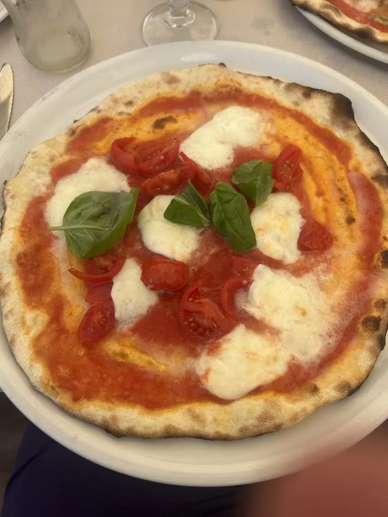 Iloveyoutube Memes_Al Buco Preferito Tranquillage_Polignano a Mare_review