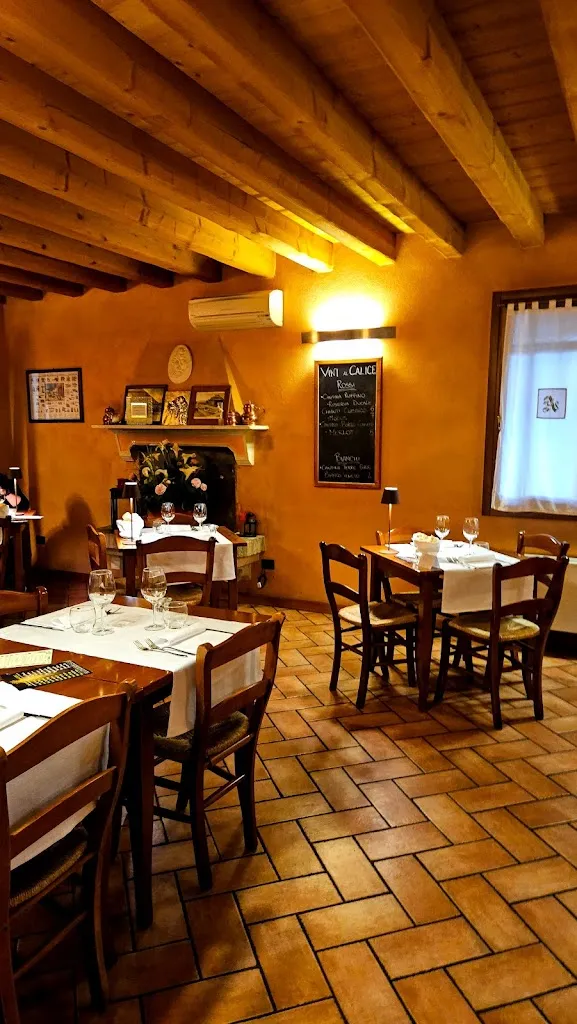 AGRITURISMO CORTE AURORA restaurant in Pegolotte