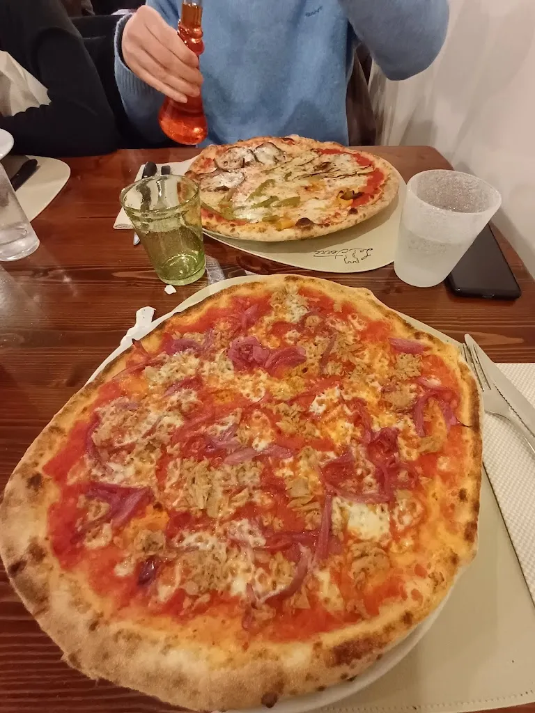 Pizzeria Trattoria La Torre_Peseggia-Gardigiano_slider_image_3