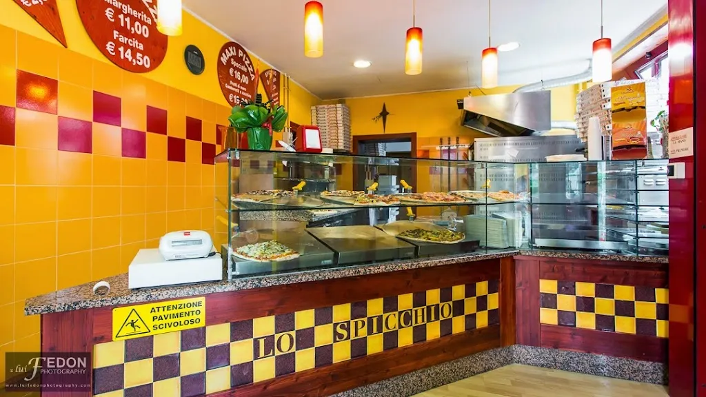 Maxipizza Lo Spicchio d'asporto di Fedon Annamaria e De Michiel Ezio restaurant in Pieve di Cadore