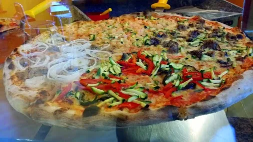 Maxipizza Lo Spicchio d'asporto di Fedon Annamaria e De Michiel Ezio_Pieve di Cadore_slider_image_2