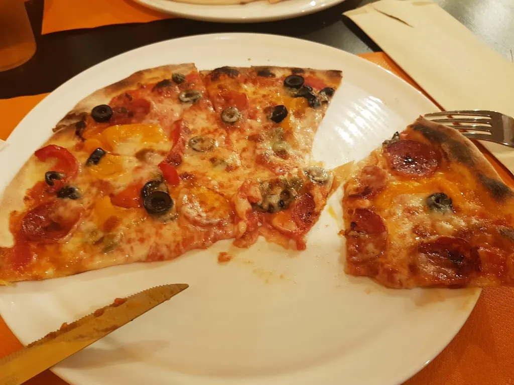 Menu_Pizzeria Laura_Pincara_image_8