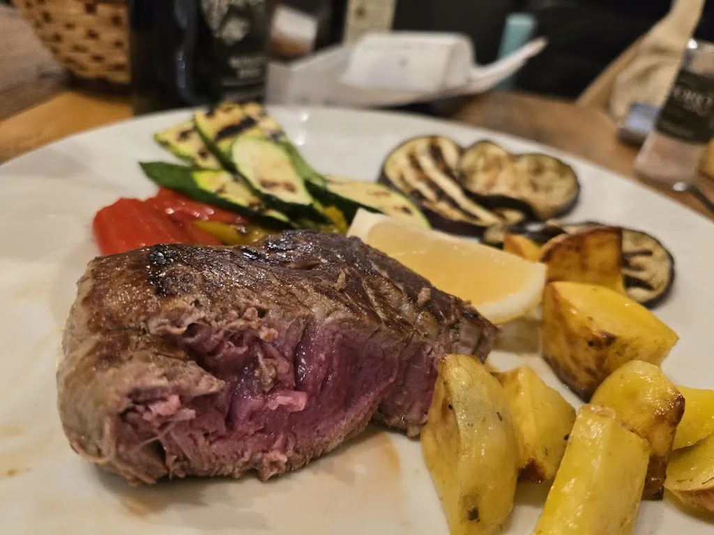 Craig Girdlestone_Villa Santini_Piove di Sacco-Piovega_review